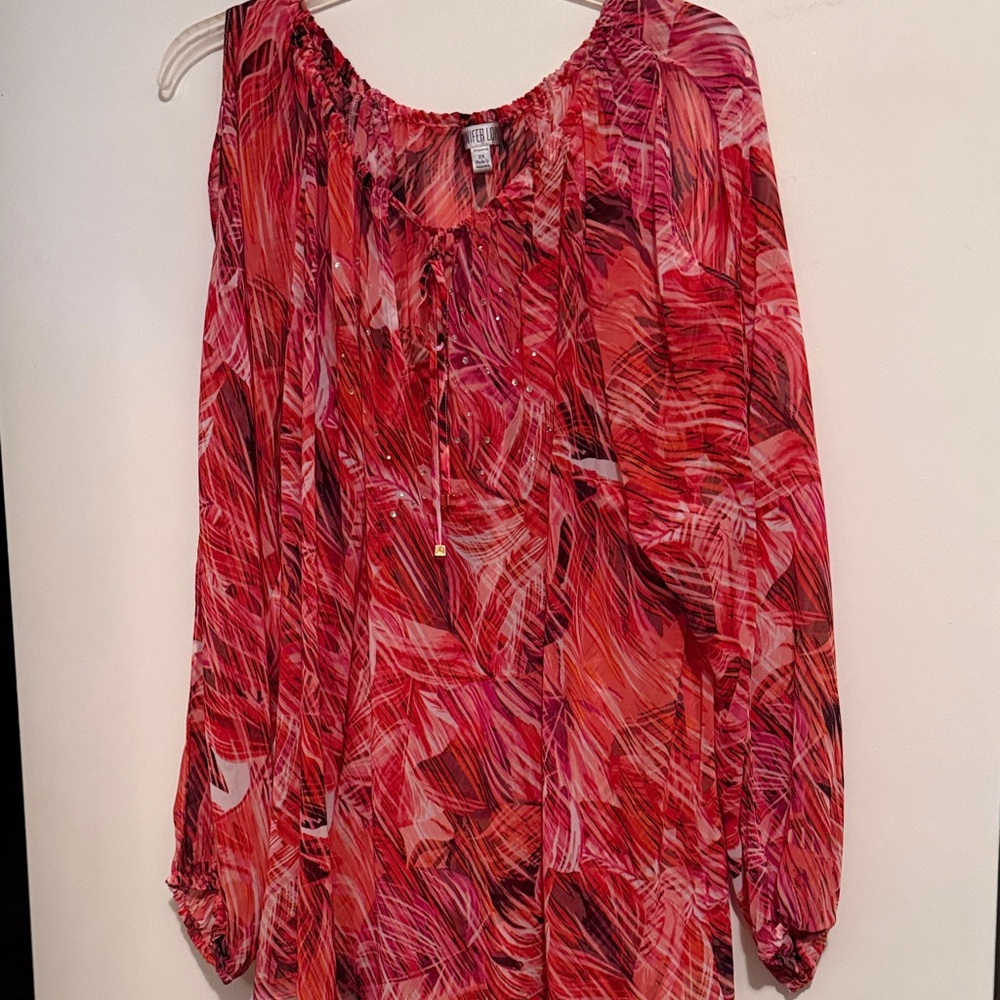 Jennifer Lopez Red and Pink Rhinestone Blouse
Perfect for Valentine’s Day!